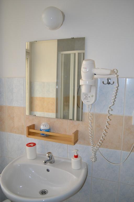 بيت شباب أدفانتيج براغ المظهر الخارجي الصورة
